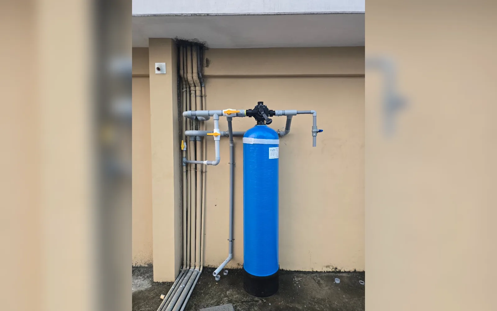 Residential pressure filter system